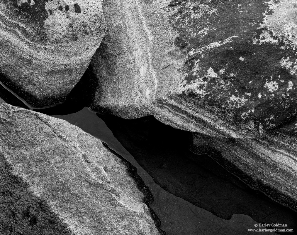 Rocks in a tarn in the Tioga Pass area of Yosemite National Park